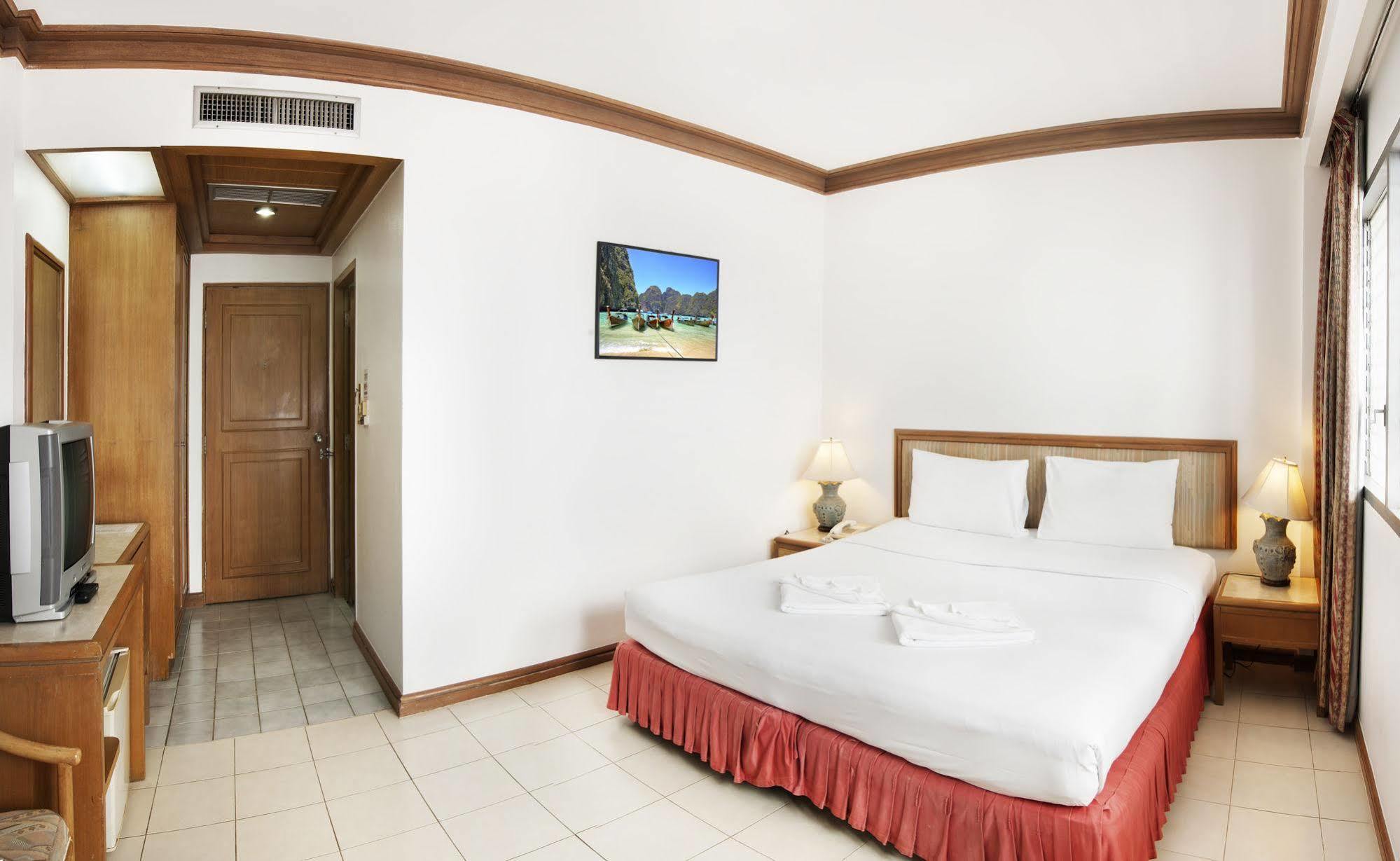 Rattana Mansion Hotel Phuket ภายนอก รูปภาพ